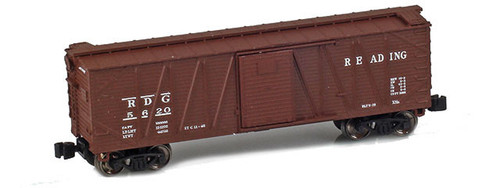 American Z Line ~ Z Scale ~ 40' Outside Braced Boxcar ~ Reading RDG #5620 ~ 903107-1