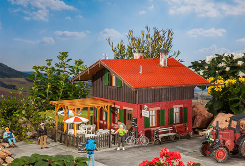 Pola G ~ G Scale ~ The Bear Inn ~ Kit ~ 331787