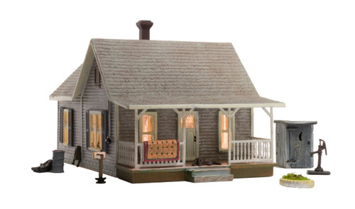 Woodland Scenics ~ HO Scale ~ Built and Ready ~ Old Homestead ~ BR5040