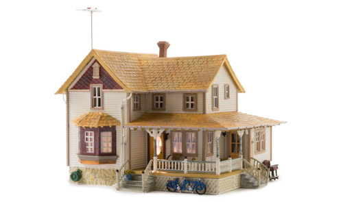 Woodland Scenics ~ HO Scale ~ Built and Ready ~ Corner Porch House ~ BR5046