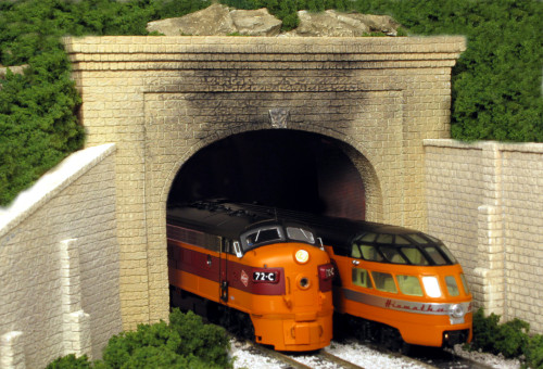 Monroe Models ~ N Scale ~ Tunnel Portal Cut Stone Double Track ~ 211