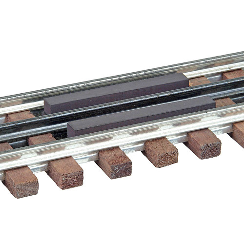 Kadee #809 O Scale 3 Rail Between-the-Rails Delayed-Action Magnetic Uncoupler