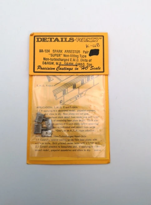 Details West ~ HO Scale ~ Spark Arrestors "Super" ~ Nonlifting Type ~ pkg(2) ~ 124