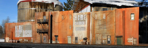 Downtown Deco ~ HO Scale ~ Factory Flat ~ Kit ~1056