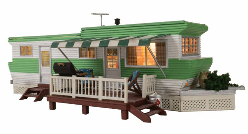 Woodland Scenics ~ O Scale ~ Grillin' & Chillin' Trailer w/Lights ~ Built-&-Ready Landmark Structure ~ Assembled ~ BR5861