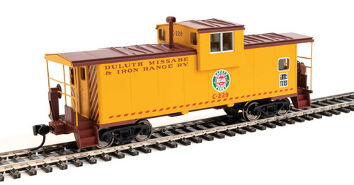 WalthersMainline ~ HO Scale ~ International Extended Wide-Vision Caboose ~ Ready to Run ~ Duluth, Missabe & Iron Range #C-228 ~ 910-8715