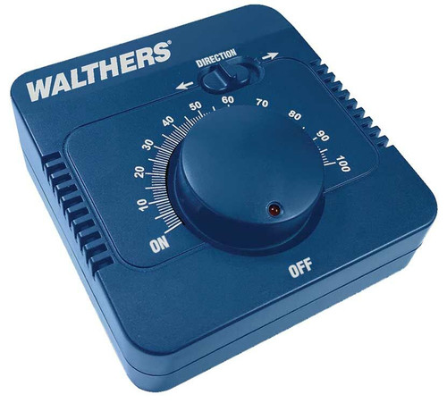 Walthers Controls ~ Any Scale ~ DC Train Controller Power Pack ~ 2 Amps, Up to 24 Volt-Amphere ~ 16 Volt AC Accessory Output ~ 942-4000