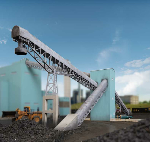 Walthers Cornerstone ~ HO Scale ~ Conveyors with Transfer House ~ Kit ~ 3-11/6 x 20-1/8 x 13-1/8" 95.7 x 51.1 x 33.3cm (With Conveyors) ~ 933-4171