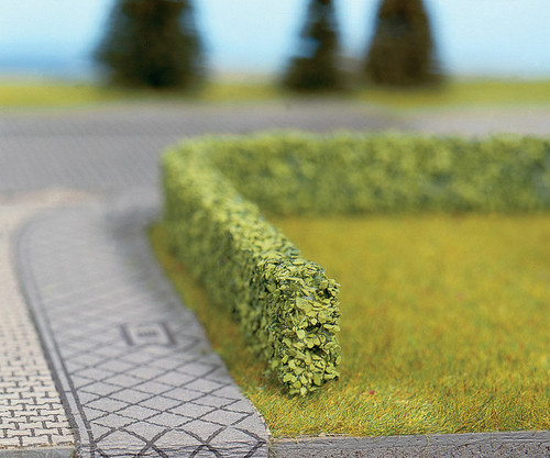 Walthers SceneMaster ~ HO Scale ~ Tall Hedges ~ Light Green 19-5/8 x 3/8 x 5/8" 50 x 1 x 1.5cm ~ 949-1302