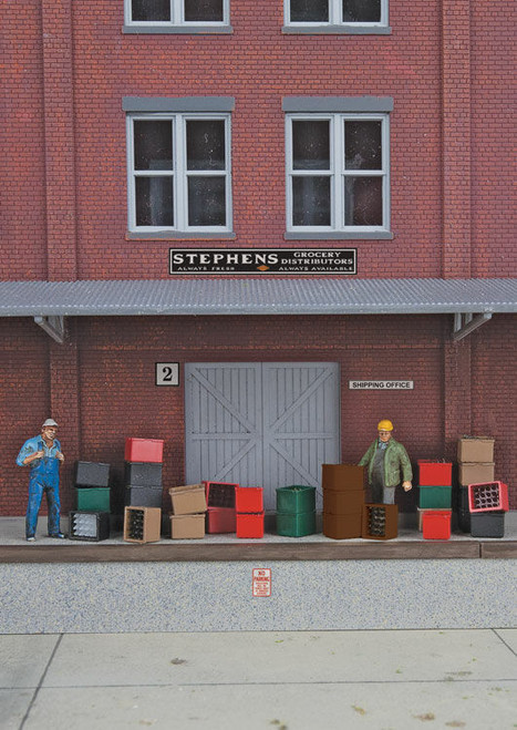 Walthers SceneMaster ~ HO Scale ~ Beverage Crates and Bottles ~ package(80) ~ 16 each green, brown, black, red ~ 949-4153