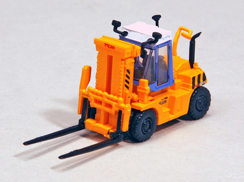 Kato ~ N Scale ~ TCM Yard Container Forklift ~ Assembled ~ (JR Color) x 2 ~ 23-514