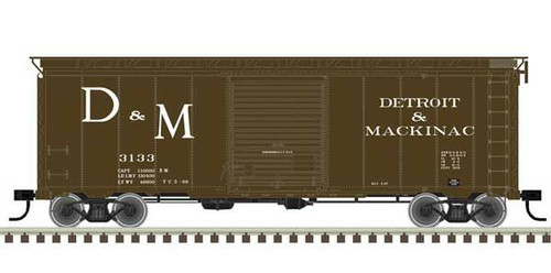 Atlas ~ HO Scale ~ 40' Postwar Boxcar with 8' Door ~ Ready to Run ~ Master ~ Detroit and Mackinac #3133 ~ 20006817