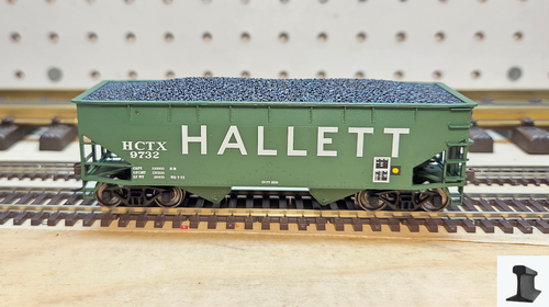 Atlas ~ HO Scale ~ Trainman ~ Offset-Side 2-Bay Open Hopper with Coal Load ~ Hallett #9732 ~ 20007443