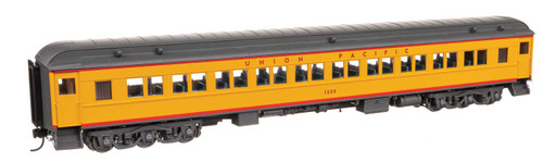 WalthersProto ~ HO Scale ~ 82' Pullman-Built Heavyweight Paired-Window Coach ~ Union Pacific #1224 ~ Lighted ~ 920-17615
