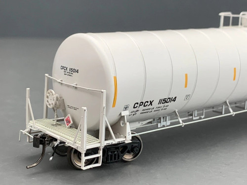Roka ~ HO Scale ~ 33,700 Gal ARI Spiral Tank Car ~ CPCX ~ ROK115071