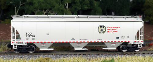 Intermountain ~ N Scale ~ Trinity 5161 3-Bay Covered Hopper ~ Canadian Pacific #121815 ~ 67208-31