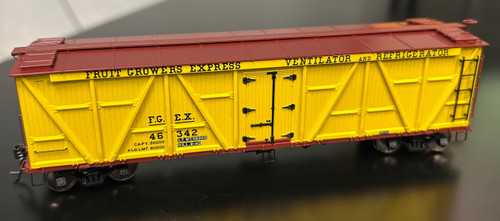 Rapido ~ HO Scale ~ FGE R7 Reefer ~ Fruit Growers Express #44610 ~ 177202