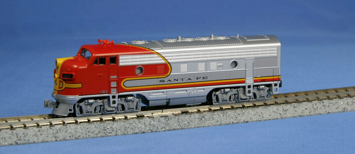 Kato ~ N Scale ~ EMD F7A Santa Fe Warbonnet #300 ~ 176-2121 - Iron