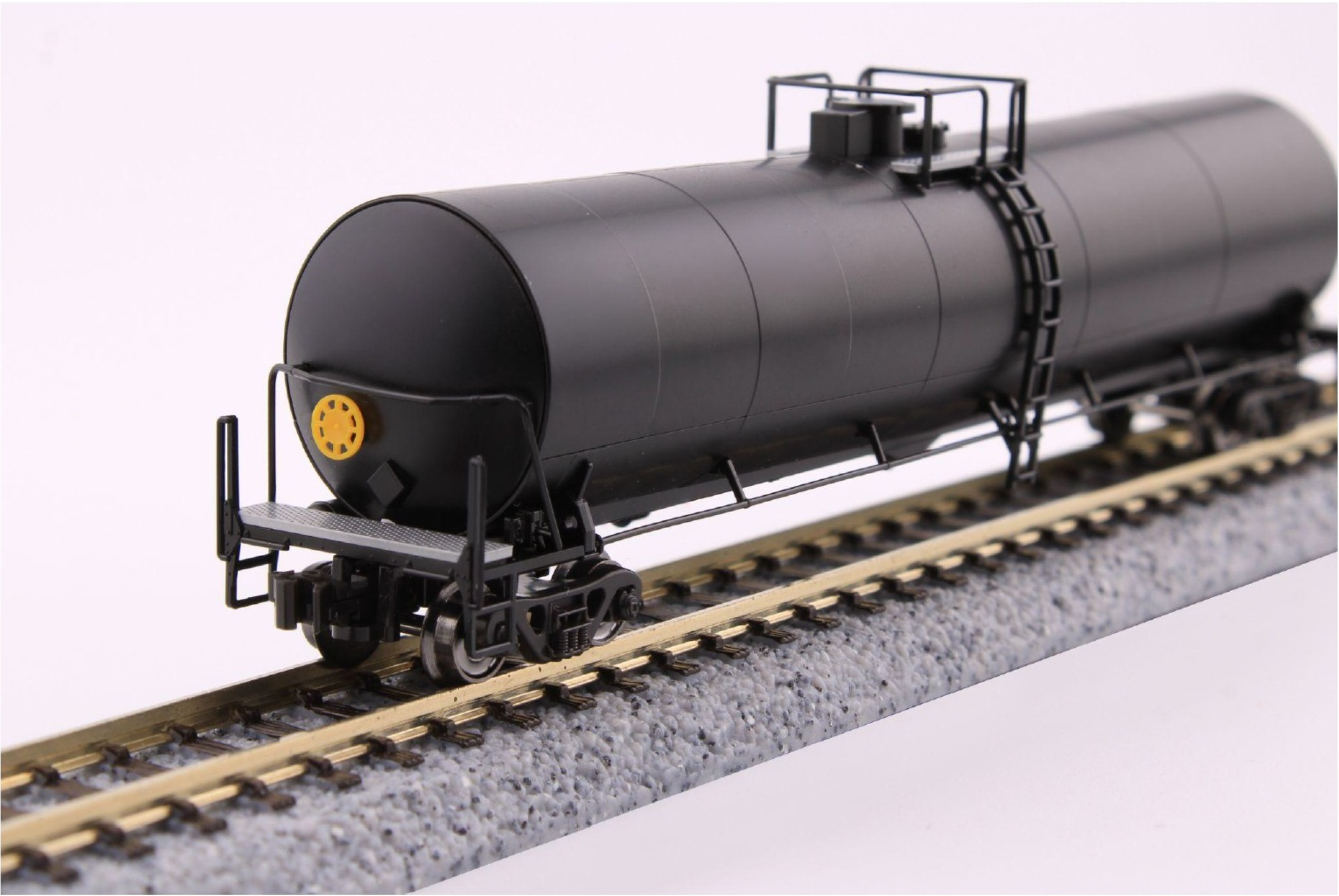 Kato ~ N Scale ~ Greenbrier Tank Car Set A ~ 8 Pack ~ GBRX ~ 106