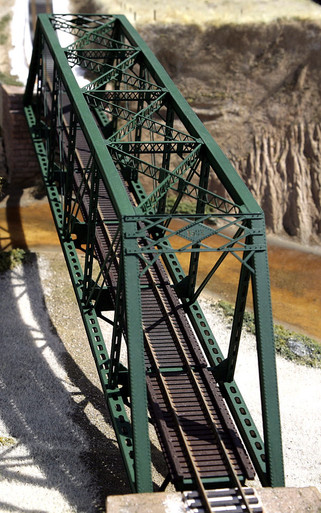 Central Valley Model Works ~ HO Scale ~ 150' Midwest Punch Plate