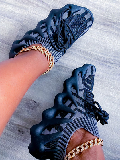 Hottest Sneakers Black Gray