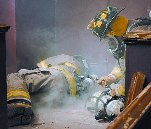 RescueAire II system, Firehawk PTC MMR high-pressure, less cylinder, 4500 psig