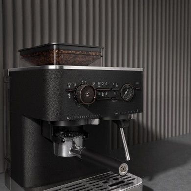 KitchenAid.ca Exclusive Colour - Semi Automatic Espresso Machine with Burr Grinder KES6551BK