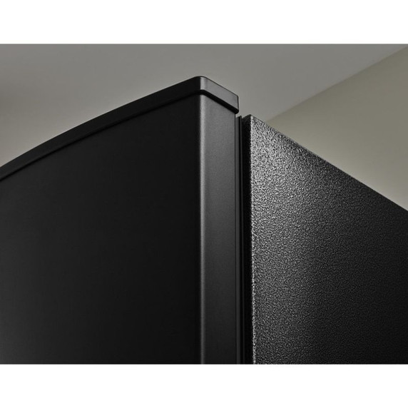 Gladiator® 17.8 Cu. Ft. (0.50 m³) All Refrigerator GARF30FDGB