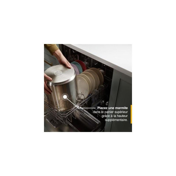 Whirlpool® 24” Stainless Steel Dishwasher with AI Intelligent Wash and Tall Top Rack WDT740SALZ