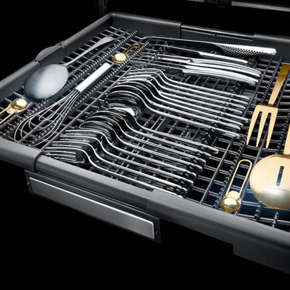 JennAir® Fully Integrated Dishwasher with Precise Fit 3rd Rack for Cutlery JDAF3924RX