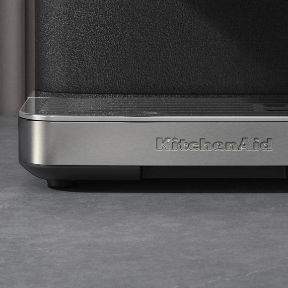 KitchenAid.ca Exclusive Colour - Semi Automatic Espresso Machine with Burr Grinder KES6551BK