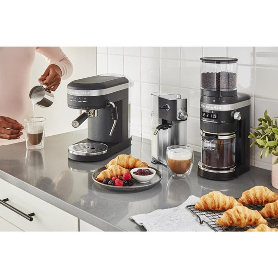 Kitchenaid® Burr Coffee Grinder KCG8433BM Kitchenaid® Burr Coffee Grinder KCG8433BM
