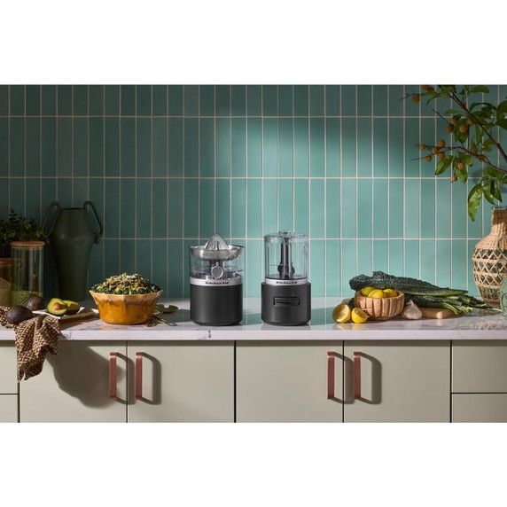 KitchenAid Go™ Cordless Citrus Juicer - battery included KCJR161BM KitchenAid Go™ Cordless Citrus Juicer - battery included KCJR161BM