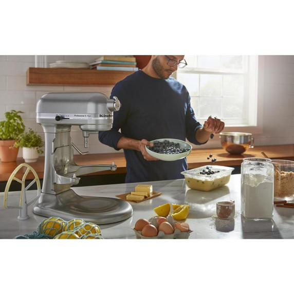 Kitchenaid® Professional 5™ Plus Series 5 Quart Bowl-Lift Stand Mixer KV25G0XCU