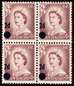 New Zealand Scott 320a Gibbons 763b Block of Stamps