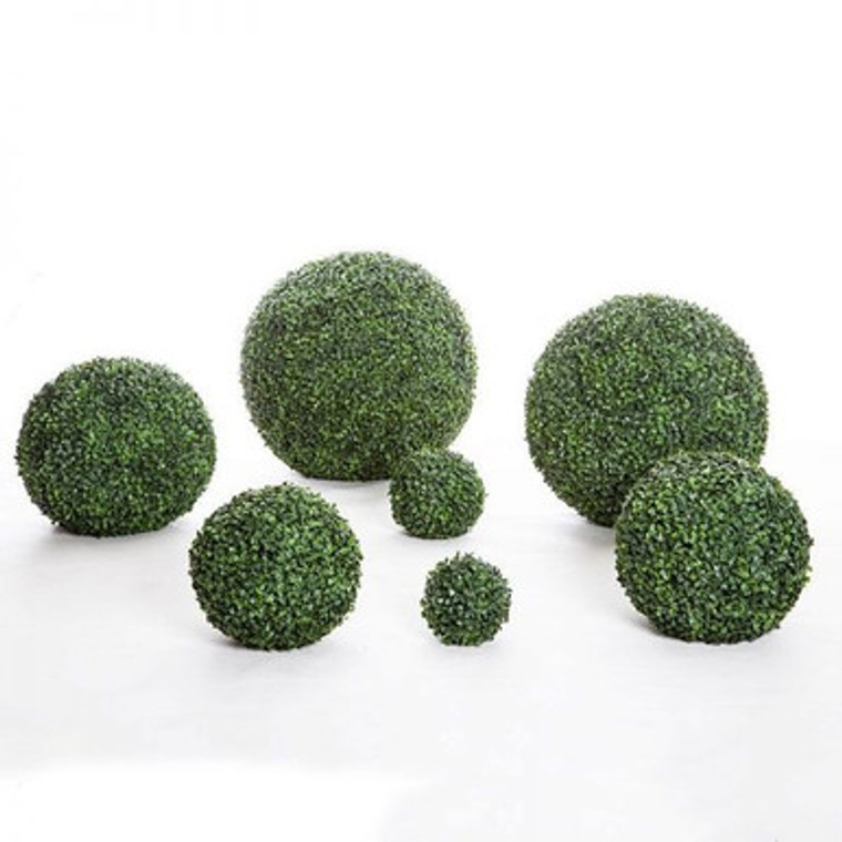 Multiple sizes of Boxwood Outdoor Rated Spheres