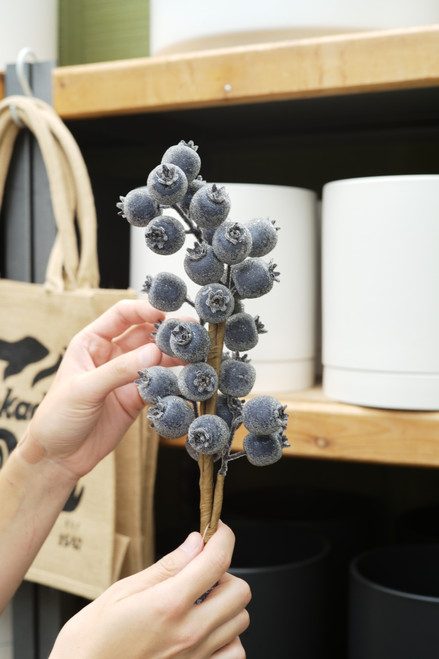 21" Iced Pod Spray in Blue (Faux)