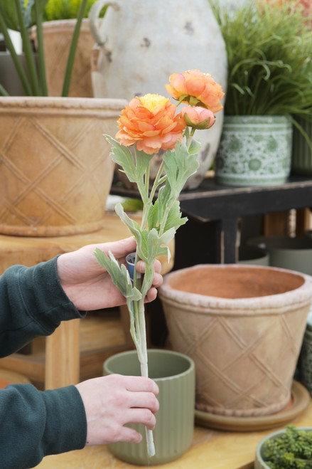 20" Ranunculus Spray in Orange (Faux)