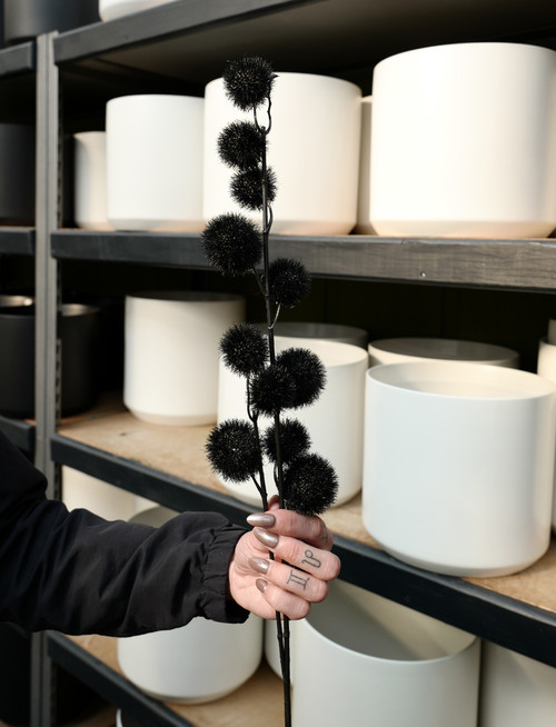 33" Billy Ball Spray in Black (Faux)