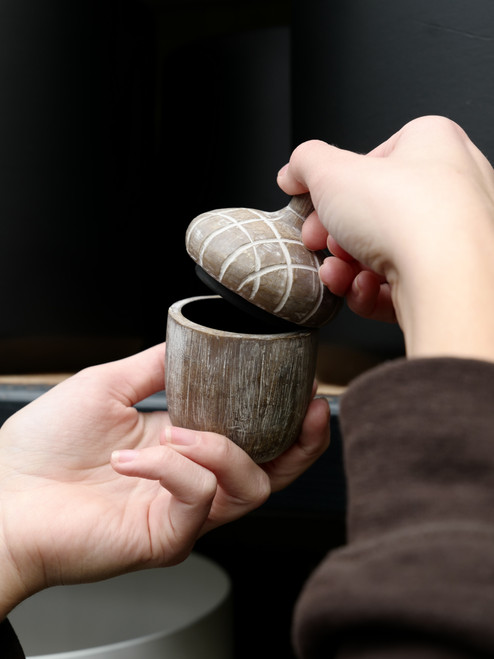 4.5" Resin Acorn Jar