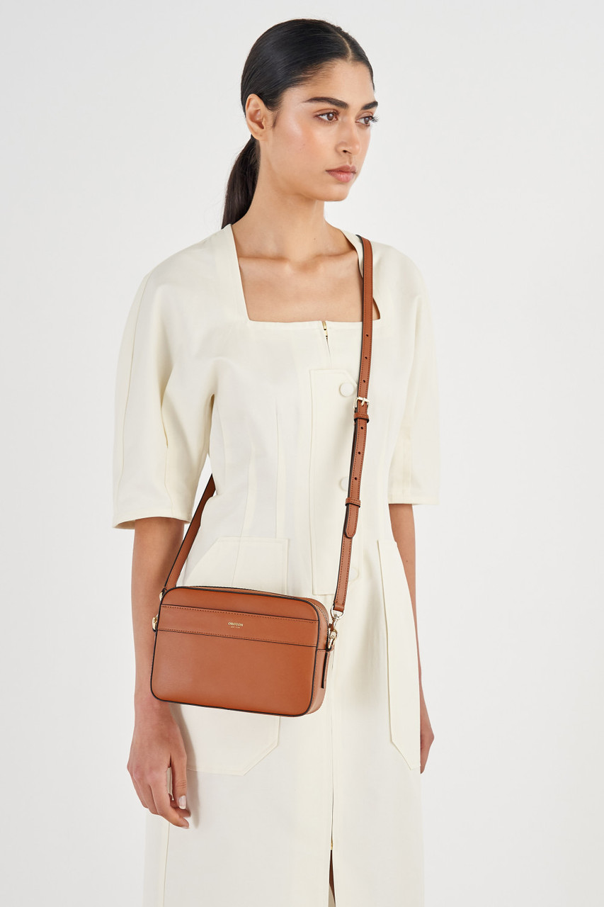 Harvey Camera Crossbody - Cognac | Oroton