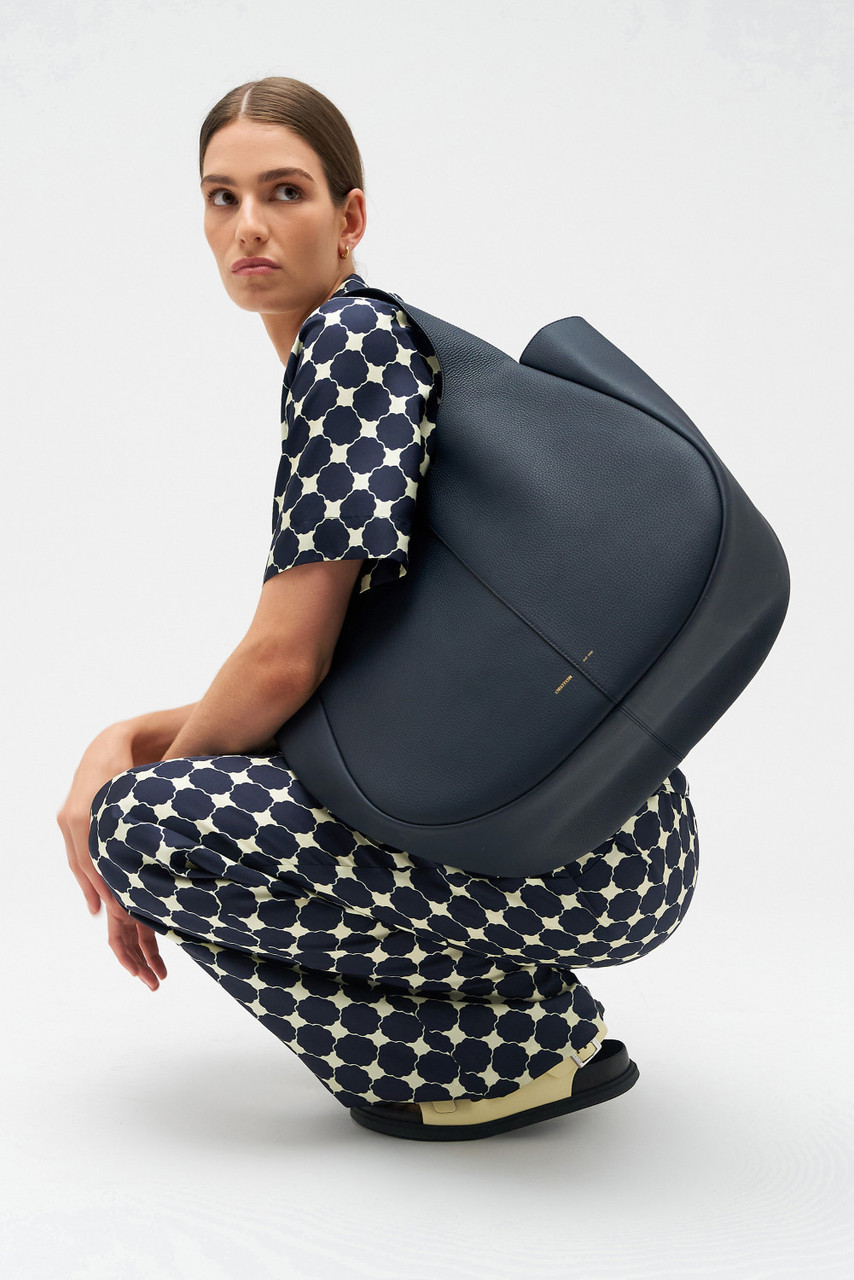 Emilia Large Tote - North Sea | Oroton