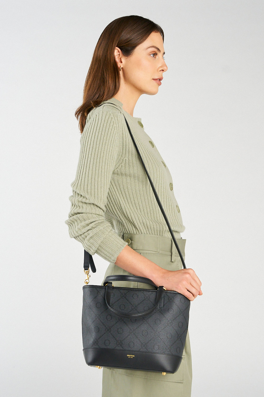 ★Oroton★Harvey Signature Shopper Tote レザー トートバッグ Harvey Signature Shopper Tote - Black | Oroton