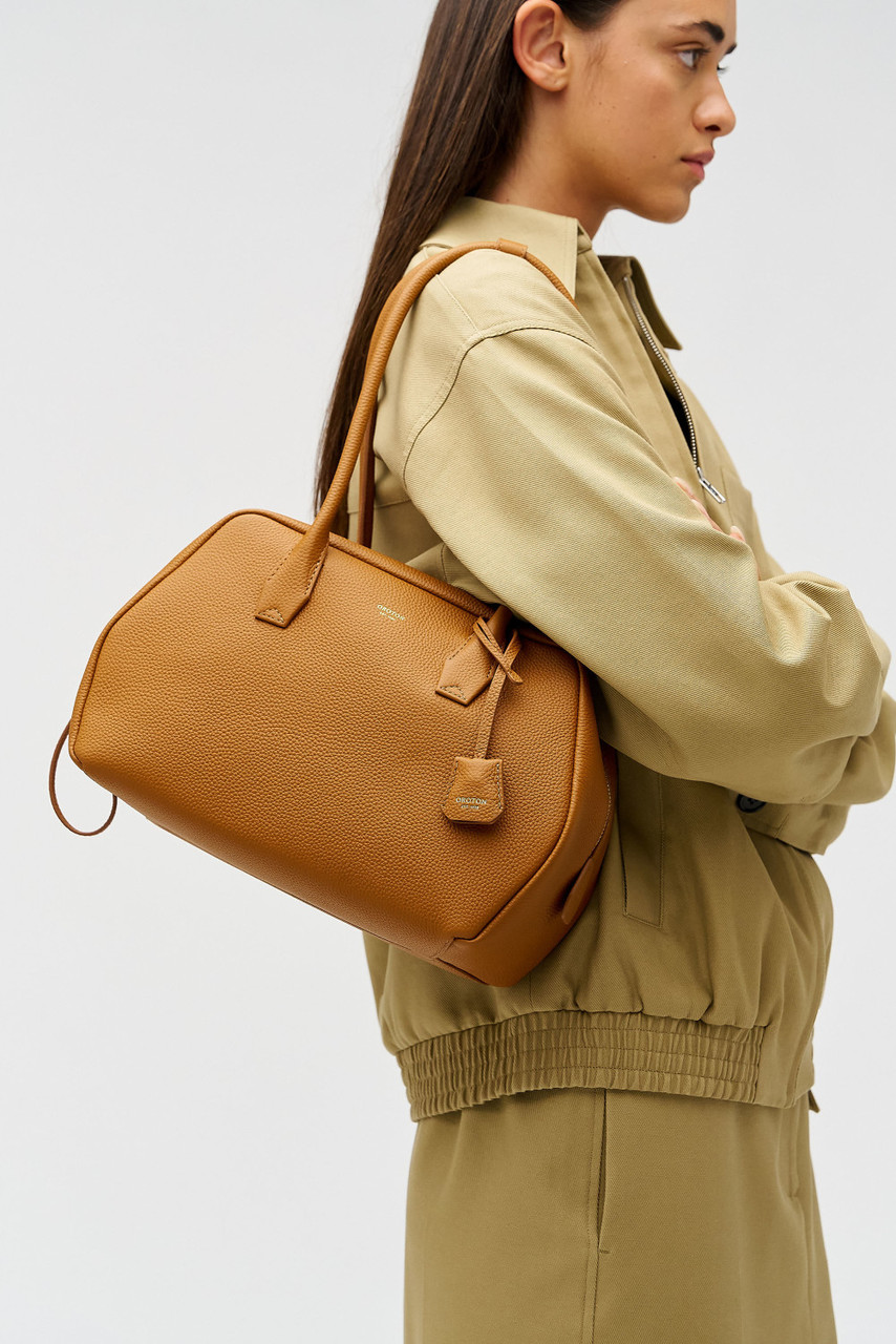 BREEZE MEDIUM TOP HANDLE BAG - Umber | Oroton