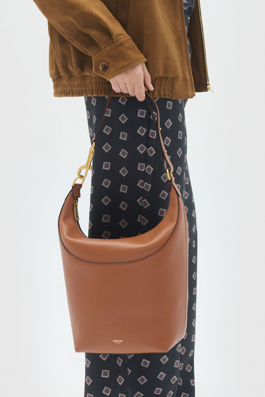 FLORENCE LARGE HOBO - Cognac | Oroton FLORENCE LARGE HOBO - Cognac | Oroton