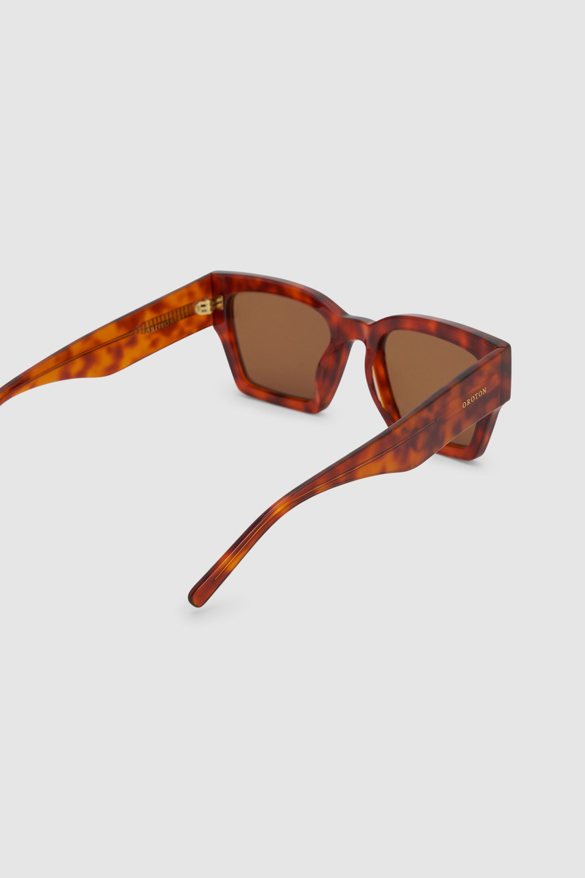 STEVIE SUNGLASSES Vintage Tort Oroton