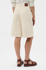Profile view of model wearing the Oroton Cotton Bermuda in Calico and 100% cotton fabric for Women .