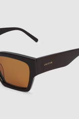 Detail product shot of the Oroton Stevie Sunglasses in Chocolate and Acetate material for Women .