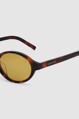 Detail product shot of the Oroton Juno Sunglasses in Signature Tort and Made from Acetate material for Women .