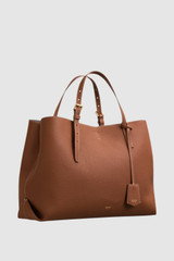 Detail product shot of the Oroton Margot Large Day Bag in Whiskey and Pebble leather for Women .